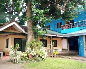 July's Haven Seaside Pension Camiguin - Mambajao - Building