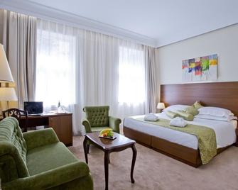 Palace Hotel - Zagreb - Bedroom