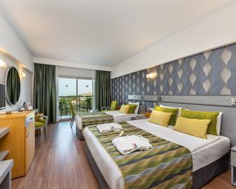Sunis Kumkoy Beach Resort Hotel & Spa - Side - Bedroom