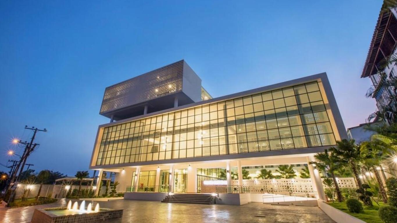 Paragon Grand Resort