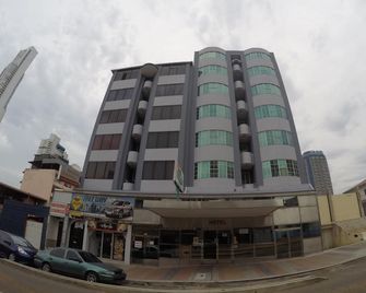 Discovery - Panama City - Building