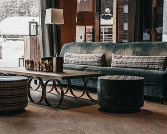 Peaks Place Apartments & Spa - Laax - Lounge