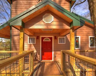 Treehouse Ellijay Star5vacations - Ellijay - Building