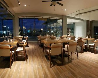 Blue Lotus Hotel - Davao City - Restaurant