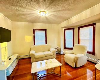 Hidden Gem right in the city of Boston! - Boston - Living room