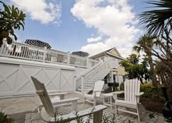 Georgianne Inn & Suites - Tybee Island - Bedroom