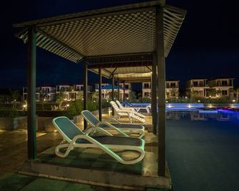 The Comfort Gir Resort - Sasan Gir - Pool