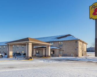 Super 8 by Wyndham Kokomo - Kokomo - Edificio