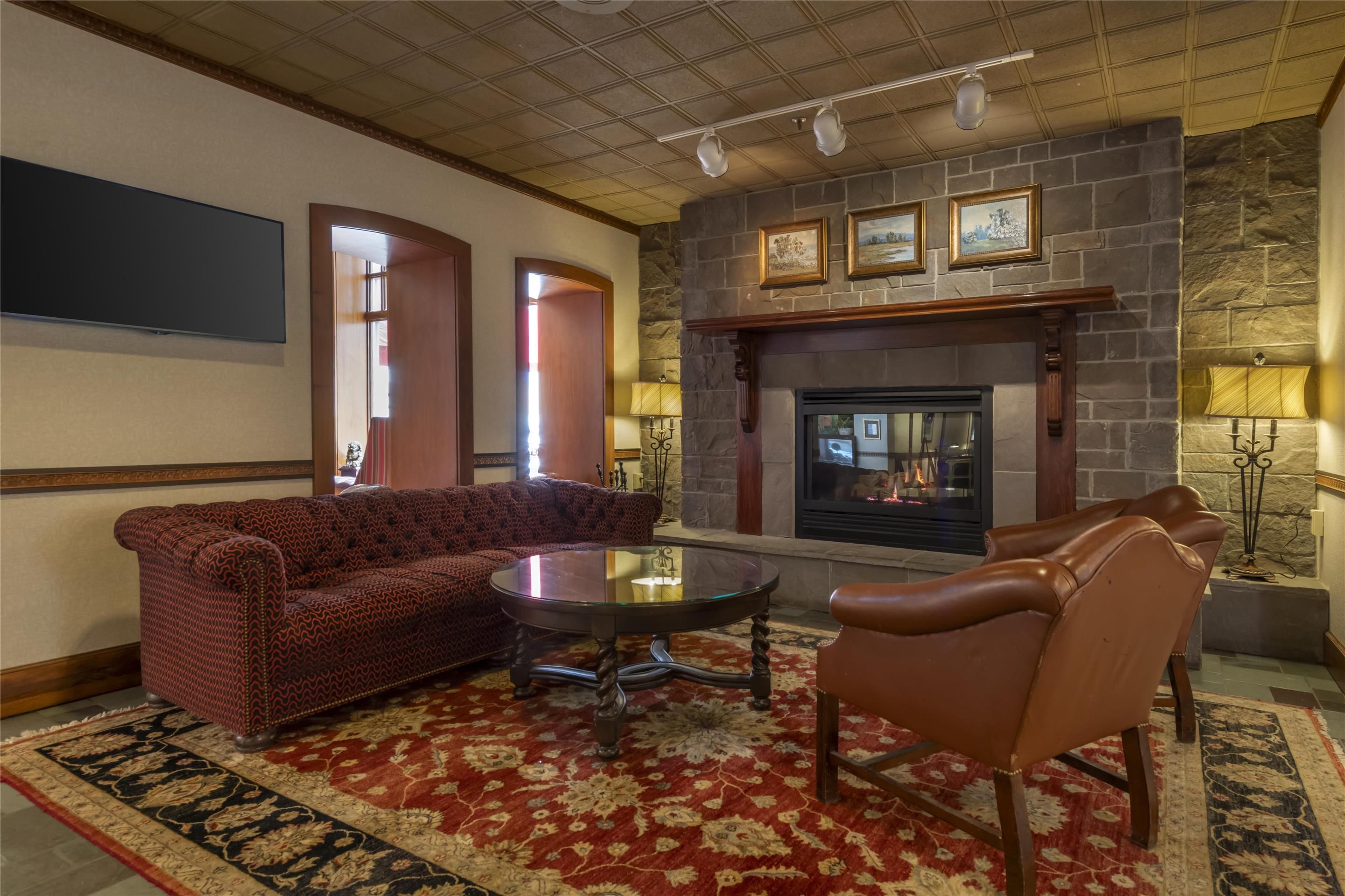 بست ويسترن بلس نورماندي إن آند سويتس