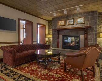 Best Western Plus The Normandy Inn & Suites - Minneapolis - Lobby