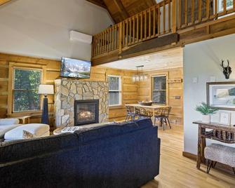 Ridgeview - Blowing Rock - Living room