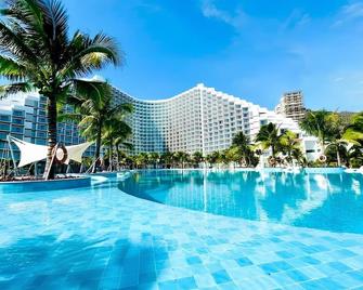 Haki Seaview - Cam Lam - Piscine