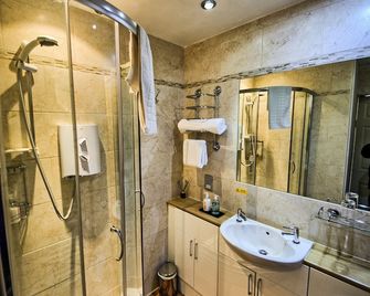 West End Guest House - Richmond - Baño