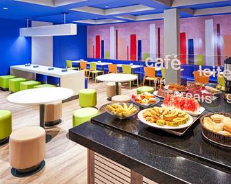 ibis budget Curitiba Centro - Curitiba - Bangunan