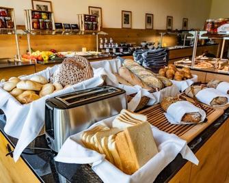 Inselhotel Faakersee - Finkenstein am Faaker See - Buffet