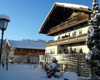 Gästehaus Johanna - Bad Wiessee - Building