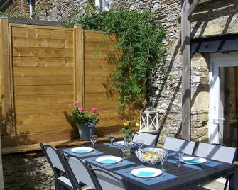 Gite De La Pierrose In The Heart Of Normandy - Foulognes - Patio