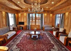 The Heritage Group Of Houseboats - Srinagar - Olohuone