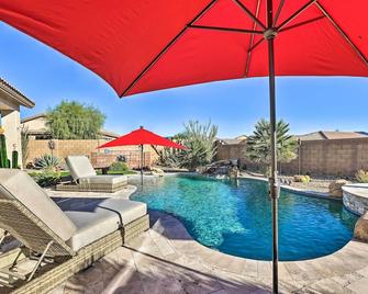Outdoor Oasis Home with Fire Pit in Gold Canyon! - Gold Canyon - Pool