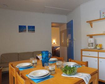 Apartment in Ars-en-Ré near Bird Sanctuary - Ars-en-Ré - Їдальня