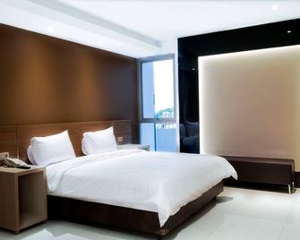 Kampioen Bed & Breakfast - Bandung - Sovrum