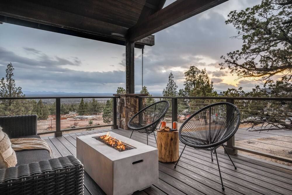 Starview at Brasada Ranch Resort by Avantstay Stunning Home w/ Hottub & Close To World Class Golf! - Powell Butte - Balkon