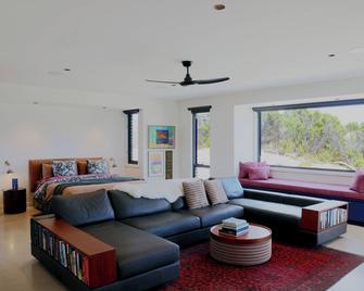 Stony Rise Lodge - Robe - Wohnzimmer