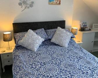 The George Guest House - Bridlington - Bedroom