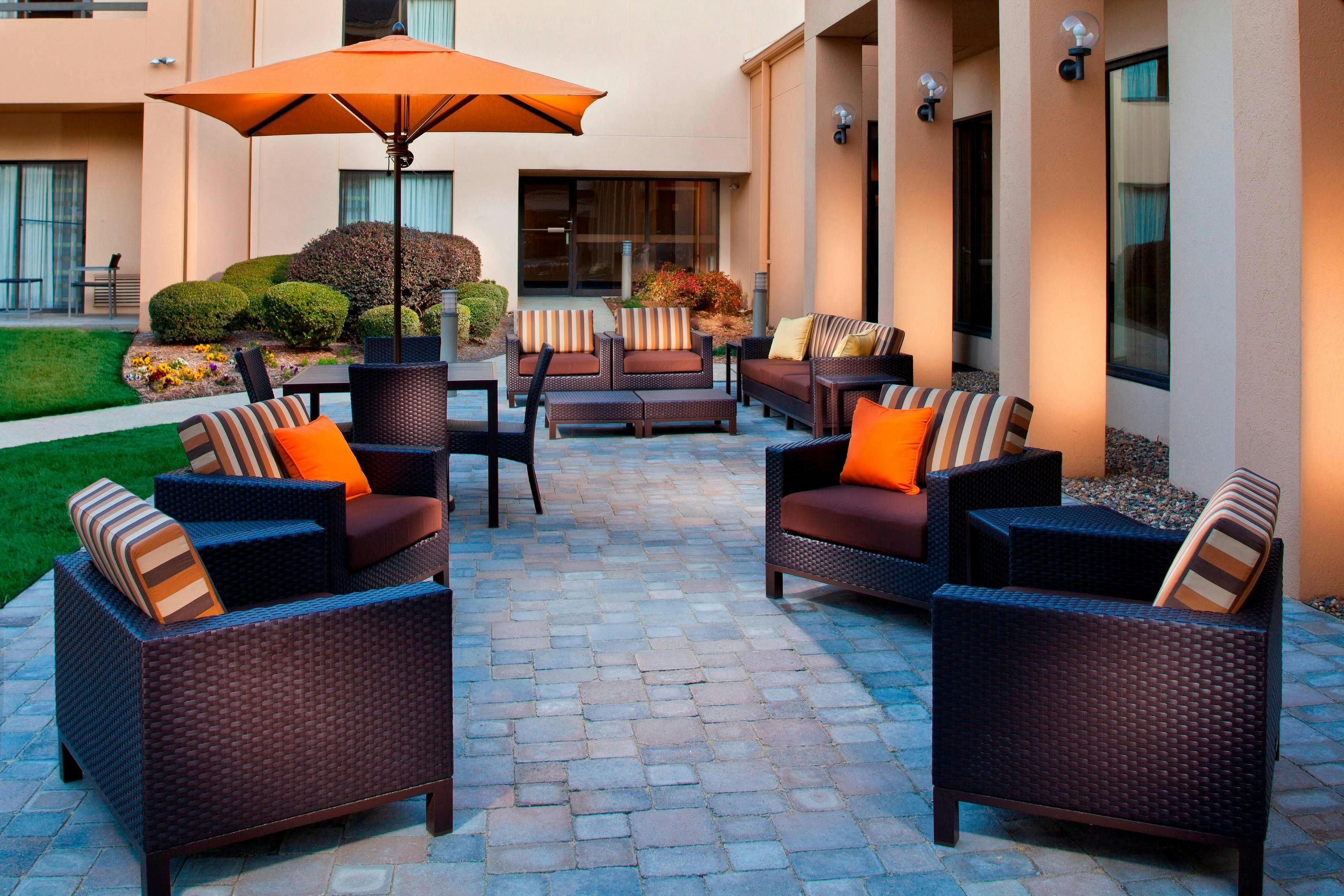 Courtyard by Marriott Little Rock West - Little Rock - Patio