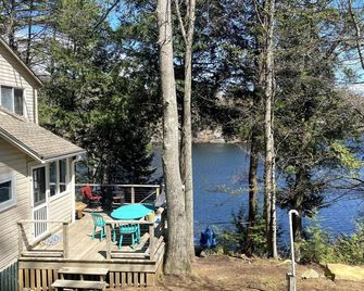 Terrapin Station - Lakeside Rustic 3 Home on Lake Winona - Ashland