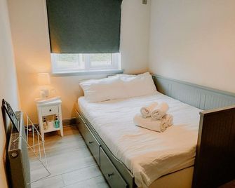 Woodgrove City Rooms, Inverness - Inverness - Schlafzimmer