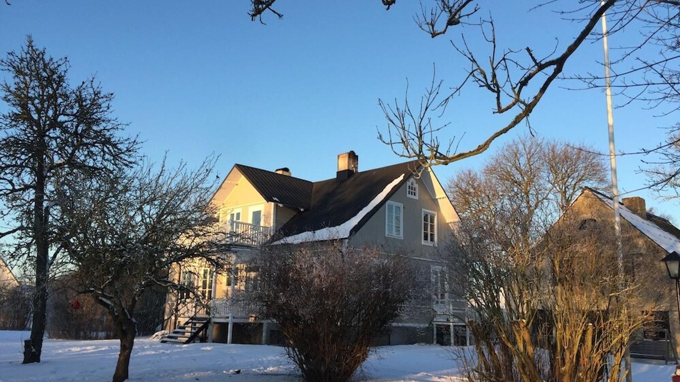 Three Pheasants Boutique Bed and Breakfast
