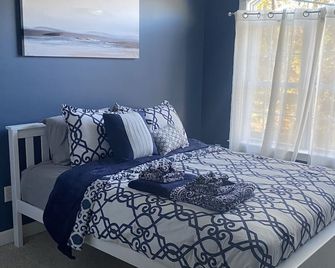 Monthly Rental Home Available - Moseley - Habitación