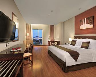 Aston Tanjung City Hotel - Tanjung - Habitación