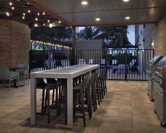Home2 Suites by Hilton Florida City - Florida City - Edificio