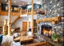 Black Bear Lodge - South Lake Tahoe - Oturma odası