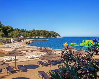 Apartment Lili - Poreč - Plage