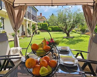 New Istrian Experience by Istrian apartments Koper - Koper - Terasa
