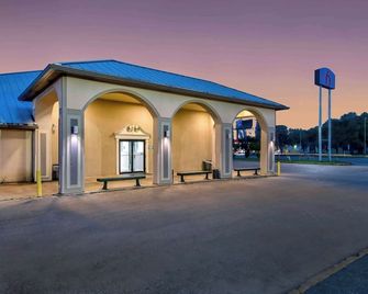 Motel 6 Bossier City La - Bossier City - Building