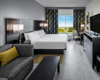 DoubleTree by Hilton Sarasota Bradenton Airport - סראסוטה - חדר שינה