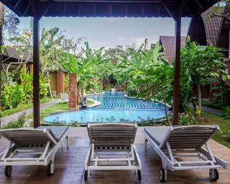The Janan Villa - Denpasar - Pool