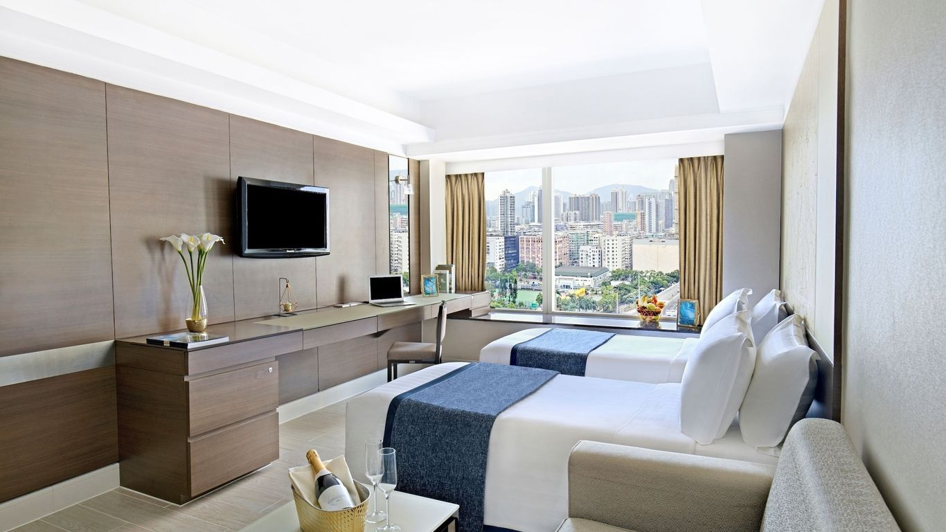 Harbour Plaza 8 Degrees