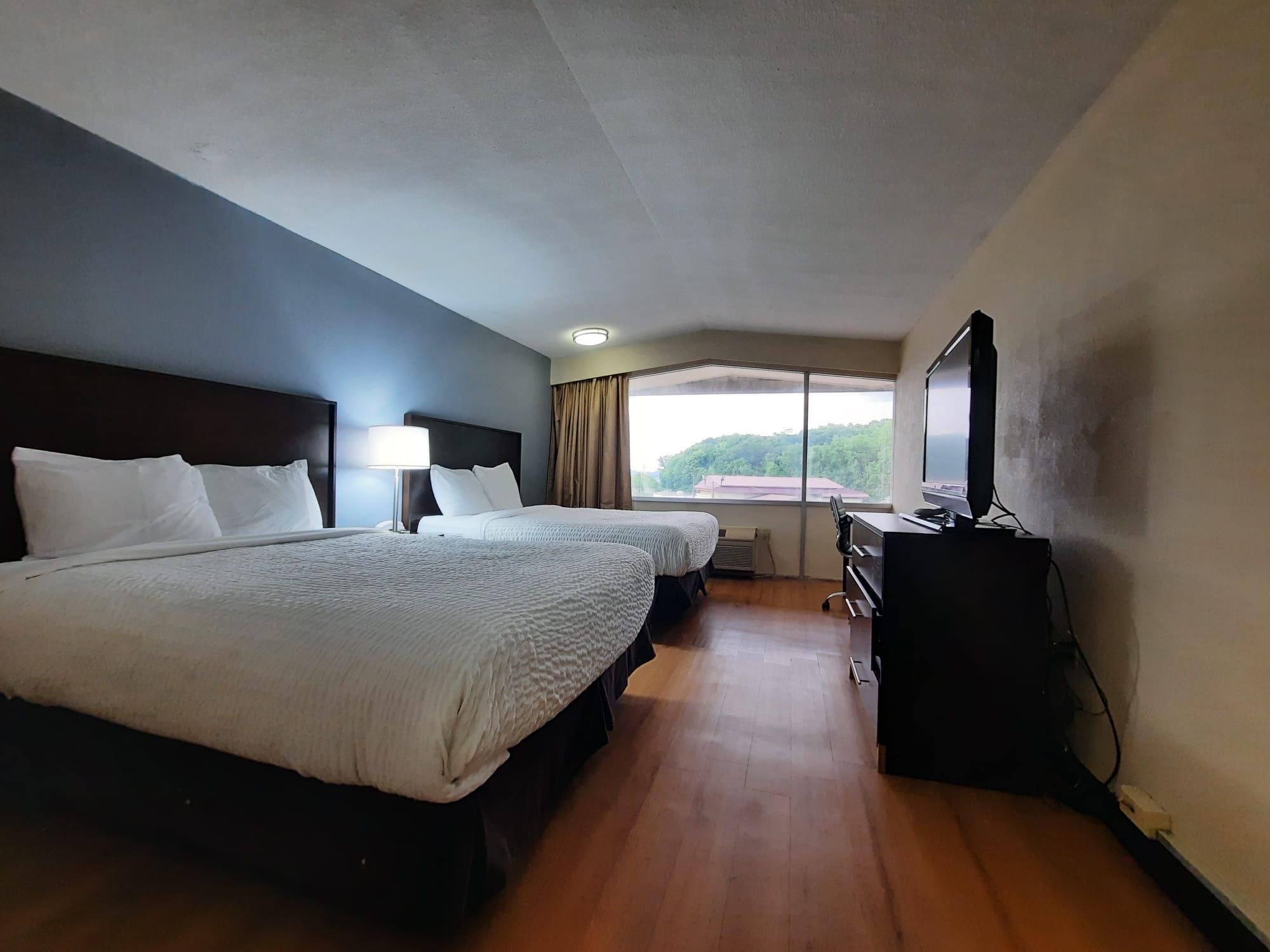 Americas Best Value Inn Moline - Moline - Bedroom
