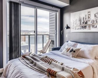 Appartement Luxe, Incredible Sunset View, Pool, Parking, Near Old Québec - Quebec - Camera da letto