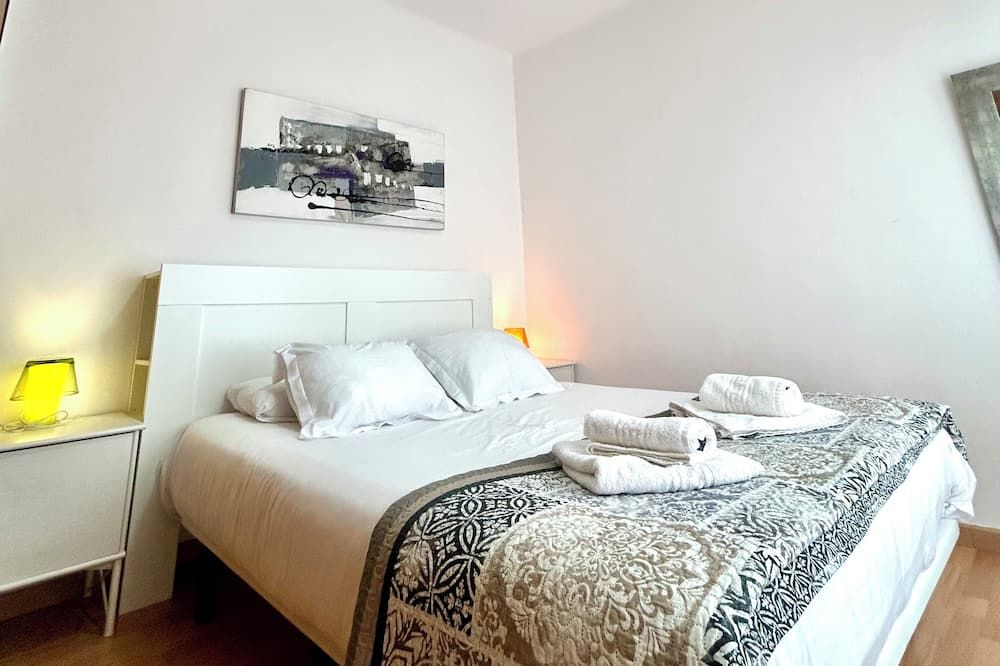 Apartment carrer d'Olesa - برشلونة - غرفة نوم