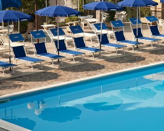 Villaggio Albergo il Gabbiano - Passignano sul Trasimeno - Pool