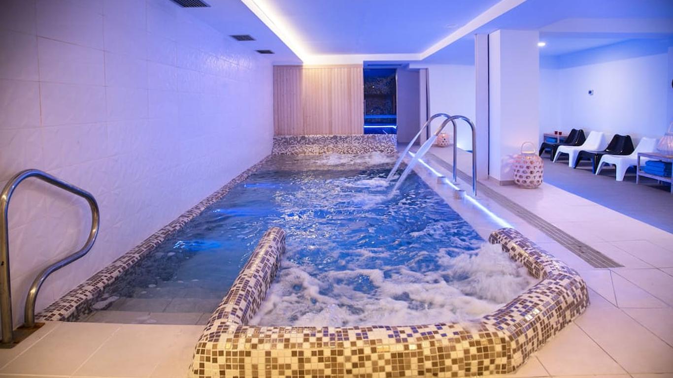 هوتل أوروبا سبلاش آند سبا