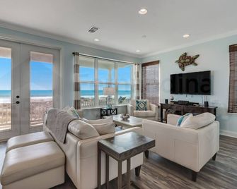 Magnificent Modern Beach House with Ocean View from All Rooms by RedAwning - Fernandina Beach - Sala de estar
