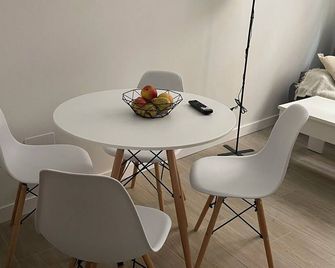 Paraíso Suites by Gaiarooms - Valladolid - Comedor