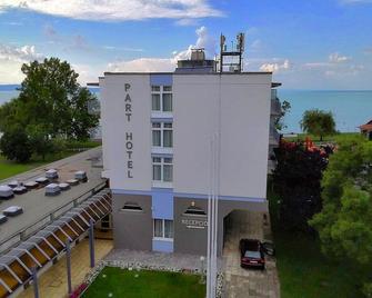 Part Hotel - Siófok - Κτίριο
